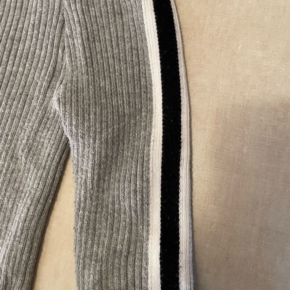 HOLLISTER grey long sleeve shirt size S - Picture 2 of 6